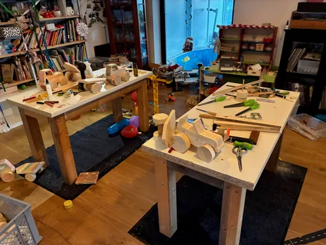 Kindergeburtstag Werkstatt-Tisch